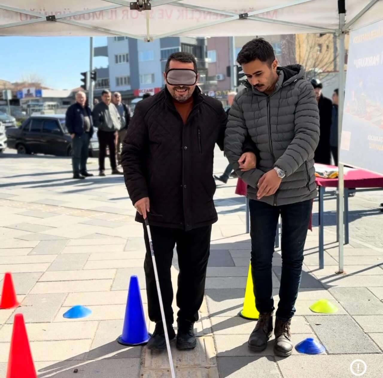 AK Parti’den Yatağan’da Görme Engelliler İçin Anlamlı Farkındalık Etkinliği 11